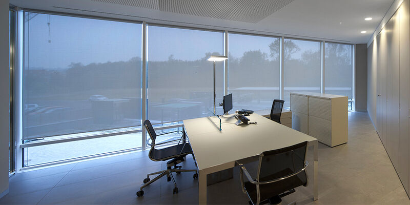 Estores enrollables Mermet 14 - TextilCort Foto de ambiente de cortinas estores enrollables de Mermet 14